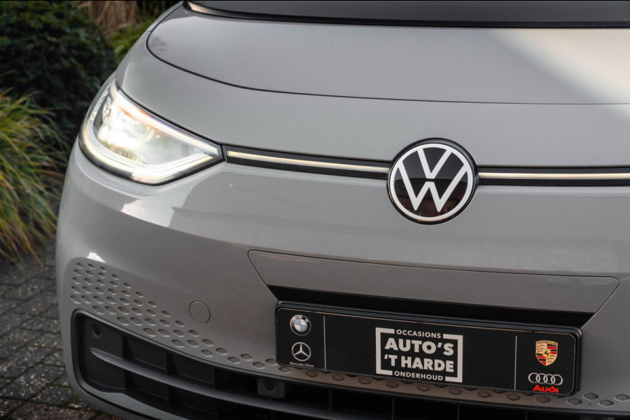 Volkswagen ID.3 First Plus 58 kWh 1e Eig Sfeerverlichting IQ Light Keyless Adaptive Camera Stoelverwarming 19''