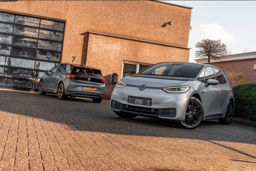 Volkswagen ID.3 Business 58 kWh PRO Adaptive IQ Light Sfeer Camera Stoelverwarming LED 18''