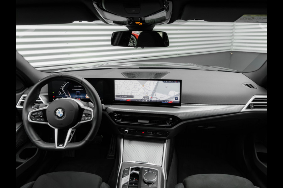 BMW 3 Serie Touring 330i xDrive M-Sport - LCI 2 - ACC - Parking Ass - Stoelverwarming