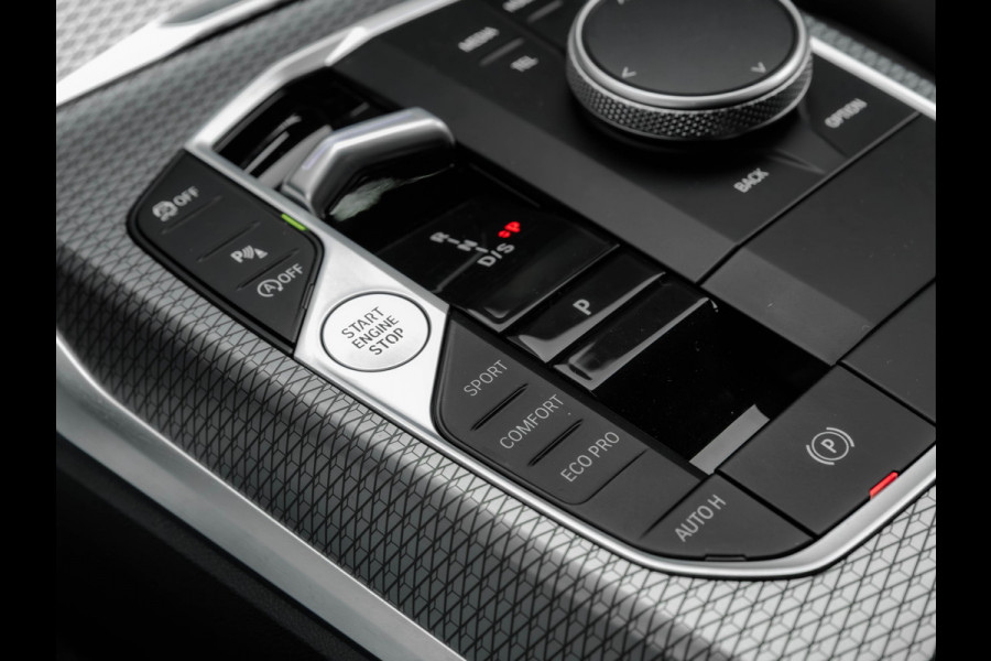 BMW 3 Serie Touring 330i xDrive M-Sport - LCI 2 - ACC - Parking Ass - Stoelverwarming