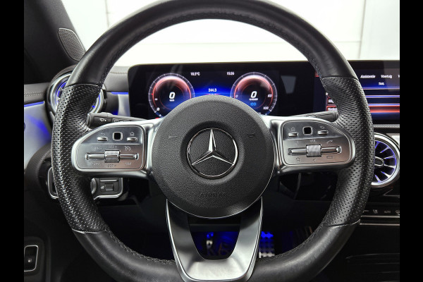 Mercedes-Benz CLA-Klasse Shooting Brake 250 e AMG Line(Dealer OnderH, SfeerVerlichting, Camera, Stoelkoeling/ Verwarming, Etc)