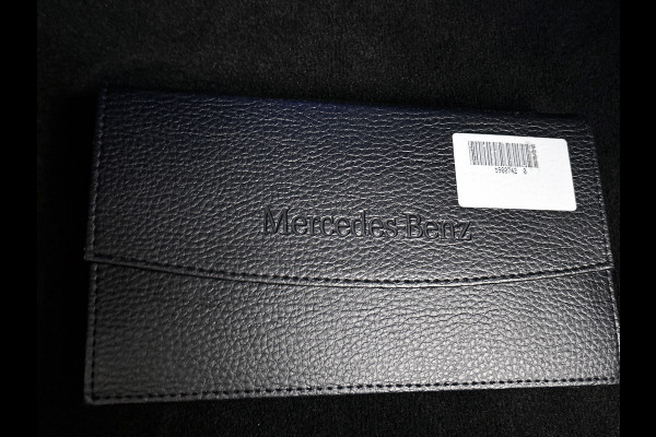 Mercedes-Benz CLA-Klasse Shooting Brake 250 e AMG Line(Dealer OnderH, SfeerVerlichting, Camera, Stoelkoeling/ Verwarming, Etc)