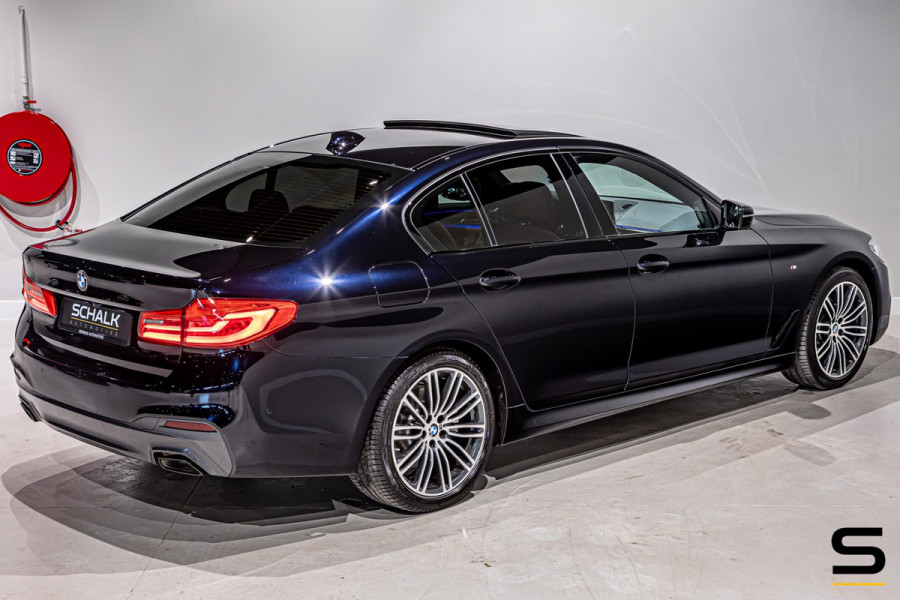 BMW 5 Serie 520i High Executive Edition|M-sport|NAP|Full|1eig