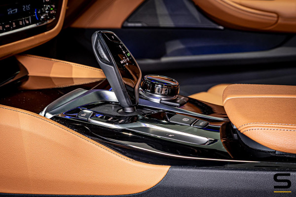 BMW 5 Serie 520i High Executive Edition|M-sport|NAP|Full|1eig