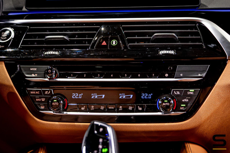 BMW 5 Serie 520i High Executive Edition|M-sport|NAP|Full|1eig