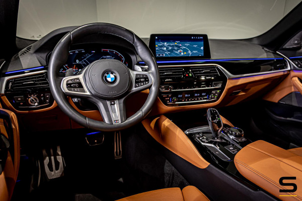 BMW 5 Serie 520i High Executive Edition|M-sport|NAP|Full|1eig