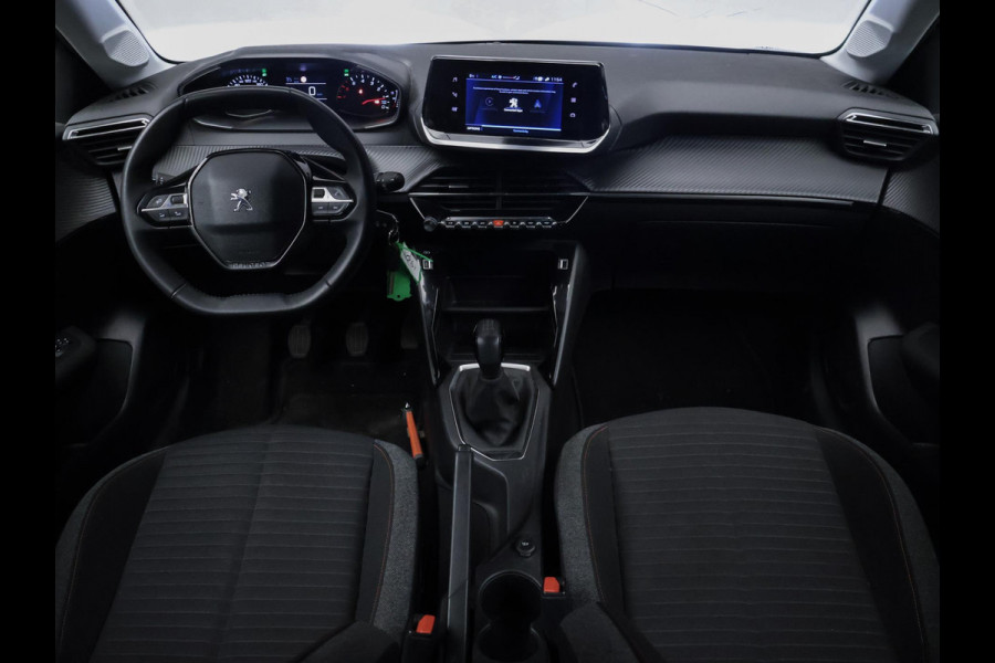 Peugeot 208 1.2 PureTech Allure Sport (APPLE CARPLAY,NAVI,PDC,CRUISE,LED,ELEKTRISCH PAKKET,SPORTSTOELEN,LM VELGEN)