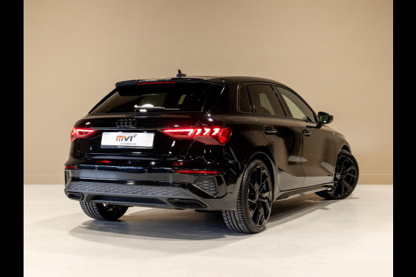 Audi A3 Sportback 35 TFSI S edition / 150pk / Adaptieve cruise control / Alcantara stuurwiel /