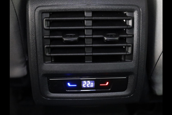 Volkswagen Golf 1.4 eHybrid Style 204 pk Automaat (DSG) | Navigatie | Parkeersensoren | Autom. airco (3 zones) | Stoelverwarming | LED koplampen |