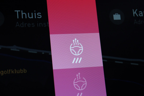 Lynk & Co 01 1.5 360° Camera, Panoramadak, Zwarte hemel, ACC, Apple Carplay, DAB, 20''