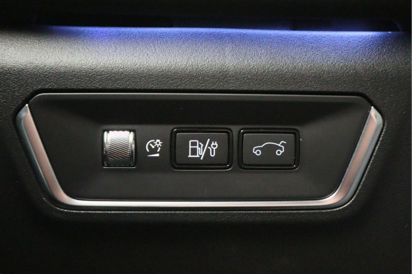 Lynk & Co 01 1.5 360° Camera, Panoramadak, Zwarte hemel, ACC, Apple Carplay, DAB, 20''