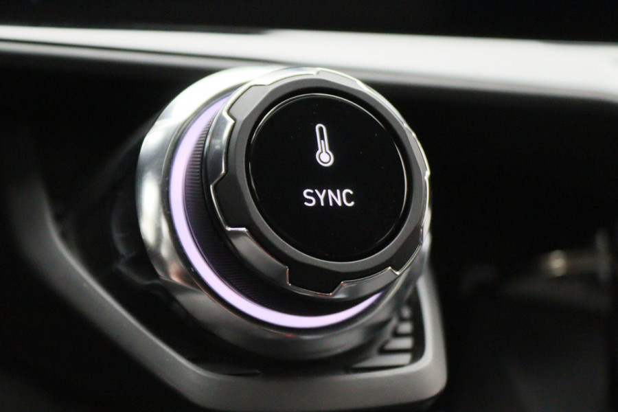 Lynk & Co 01 1.5 360° Camera, Panoramadak, Zwarte hemel, ACC, Apple Carplay, DAB, 20''