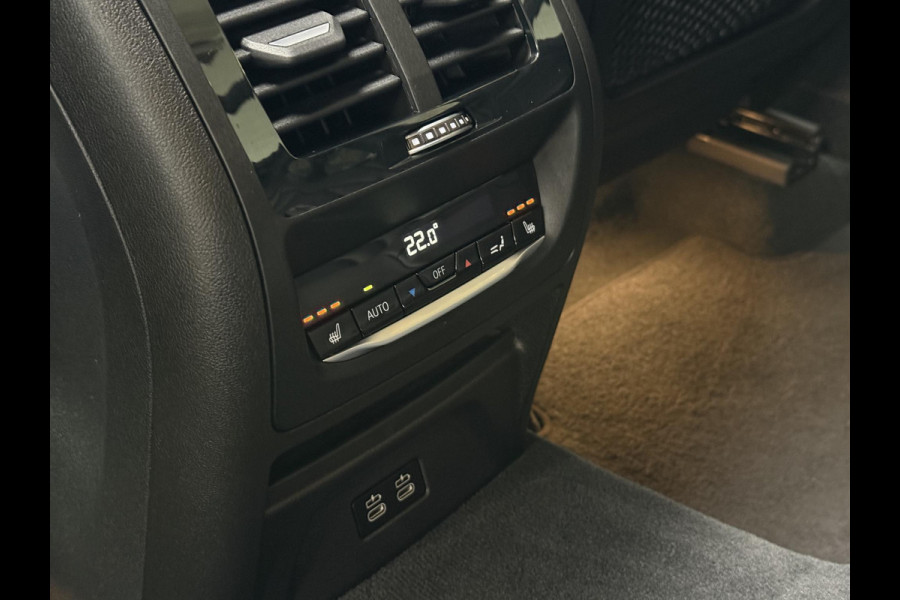 BMW X3 xDrive30e M SPORT | HARMAN KARDON | TREKHAAK | PANORAMA | KEYLESS | SPORTREMMEN | ELEKT. STOELEN |