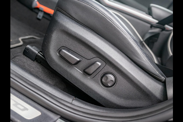 Kia e-Niro ExecutiveLine 64 kWh l Lederen bekleding l Stoel Stuurwielverwarming l JBL premium sound systeem l Schuifkantel dak l SOH 95,8 l