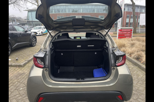 Toyota Yaris 1.5 Hybrid Active Navigatie | Camera | Cruise control | Lane assist | Navigatie