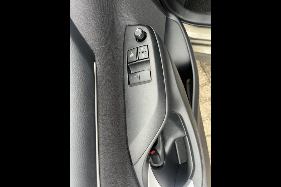 Toyota Yaris 1.5 Hybrid Active Navigatie | Camera | Cruise control | Lane assist | Navigatie