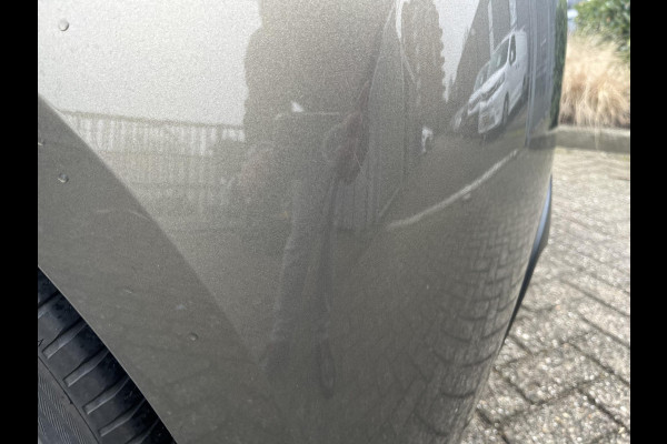 Toyota Yaris 1.5 Hybrid Active Navigatie | Camera | Cruise control | Lane assist | Navigatie