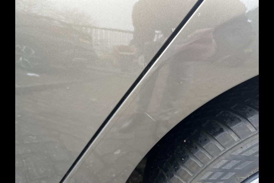 Toyota Yaris 1.5 Hybrid Active Navigatie | Camera | Cruise control | Lane assist | Navigatie