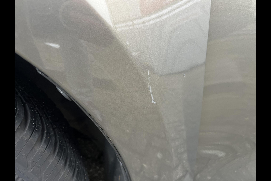 Toyota Yaris 1.5 Hybrid Active Navigatie | Camera | Cruise control | Lane assist | Navigatie