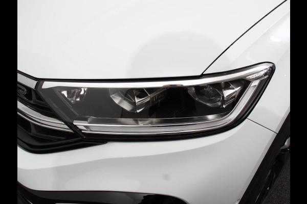 Volkswagen T-Roc 1.5 TSI DSG R-Line+Blackpack | Panorama dak | Climate control | Adaptieve cruise control | LED | Navigatie | Achteruitrijcamera | Parkeersensoren | Apple Carplay/ Android Auto | Radio