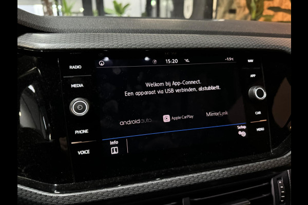 Volkswagen T-Cross 1.0 TSI R-Line Garantie Carplay Blindspot Adoptieve Cruise Virtueel Dash Navi Clima Keyless Led Dab Rijklaar