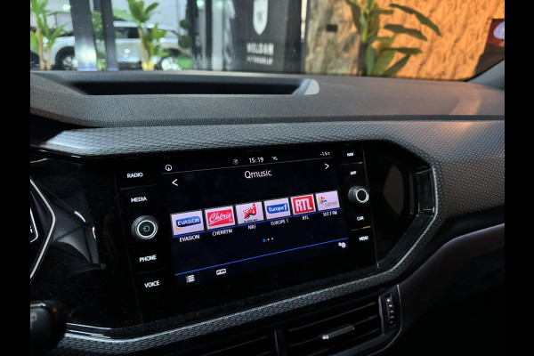 Volkswagen T-Cross 1.0 TSI R-Line Garantie Carplay Blindspot Adoptieve Cruise Virtueel Dash Navi Clima Keyless Led Dab Rijklaar