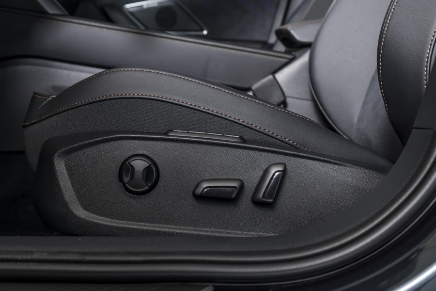 CUPRA Formentor 1.5 TSI e-Hybrid 272 PK VZ Performance | Dig. Cockpit | Adapt. Cruise | Stoel-+Stuurverw. | PDC | Camera | NAV + App. Connect | ECC | Sennheiser | Elek. Klep | LM 19" | 6918