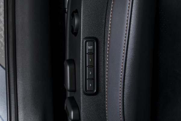 CUPRA Formentor 1.5 TSI e-Hybrid 272 PK VZ Performance | Dig. Cockpit | Adapt. Cruise | Stoel-+Stuurverw. | PDC | Camera | NAV + App. Connect | ECC | Sennheiser | Elek. Klep | LM 19" | 6918