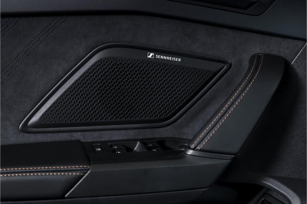 CUPRA Formentor 1.5 TSI e-Hybrid 272 PK VZ Performance | Dig. Cockpit | Adapt. Cruise | Stoel-+Stuurverw. | PDC | Camera | NAV + App. Connect | ECC | Sennheiser | Elek. Klep | LM 19" | 6918