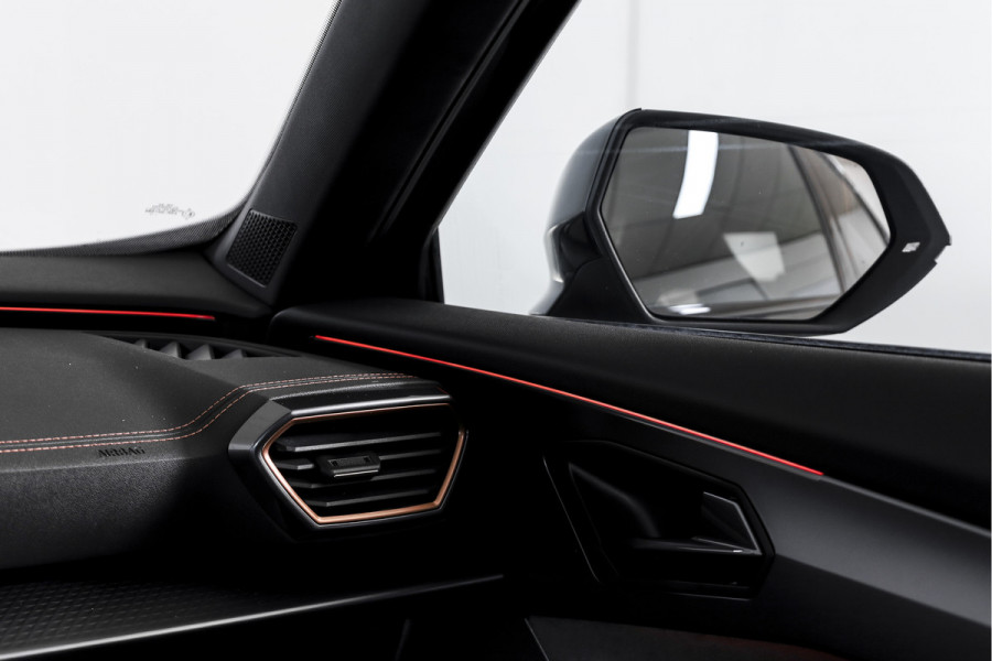 CUPRA Formentor 1.5 TSI e-Hybrid 272 PK VZ Performance | Dig. Cockpit | Adapt. Cruise | Stoel-+Stuurverw. | PDC | Camera | NAV + App. Connect | ECC | Sennheiser | Elek. Klep | LM 19" | 6918