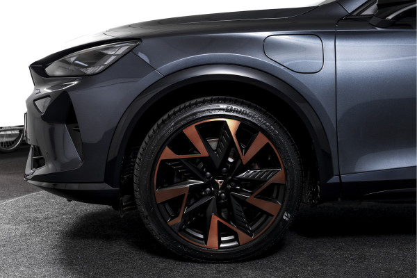 CUPRA Formentor 1.5 TSI e-Hybrid 272 PK VZ Performance | Dig. Cockpit | Adapt. Cruise | Stoel-+Stuurverw. | PDC | Camera | NAV + App. Connect | ECC | Sennheiser | Elek. Klep | LM 19" | 6918