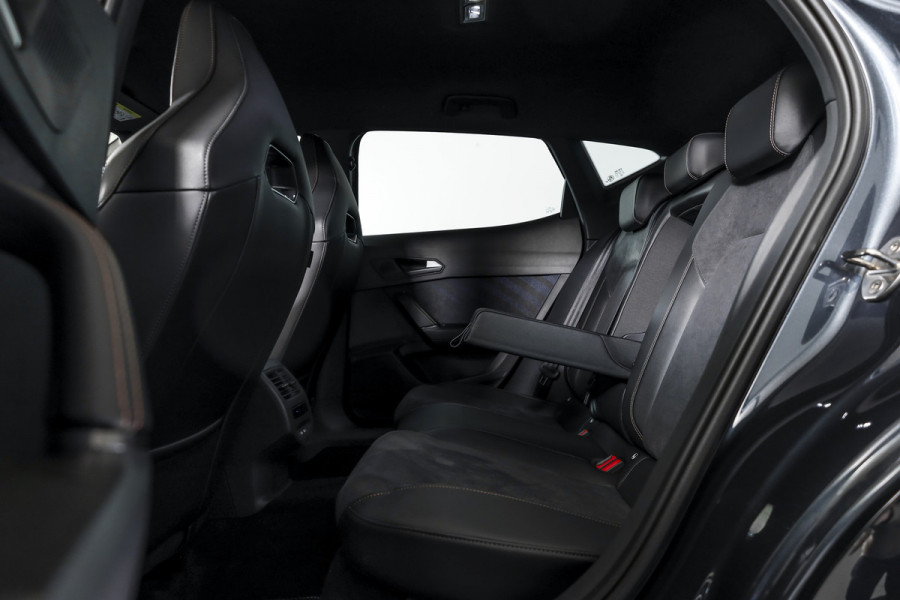 CUPRA Formentor 1.5 TSI e-Hybrid 272 PK VZ Performance | Dig. Cockpit | Adapt. Cruise | Stoel-+Stuurverw. | PDC | Camera | NAV + App. Connect | ECC | Sennheiser | Elek. Klep | LM 19" | 6918