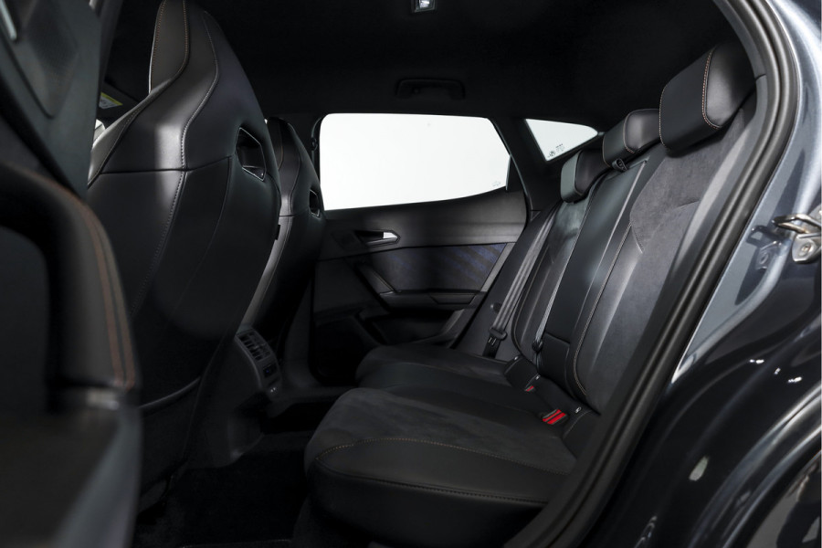 CUPRA Formentor 1.5 TSI e-Hybrid 272 PK VZ Performance | Dig. Cockpit | Adapt. Cruise | Stoel-+Stuurverw. | PDC | Camera | NAV + App. Connect | ECC | Sennheiser | Elek. Klep | LM 19" | 6918