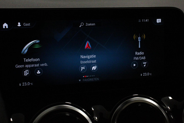 Mercedes-Benz GLA 200 Automaat Progressive Mercedes-Benz GLA-klasse 200 Progressive | Navigatie | Camera | Lederen Bekleding | Elektrische Achterklep | DAB  LED |