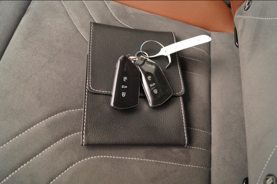 Volkswagen ID.4 First 77kWh -SOH92%-TREKHAAK-CAM-NAVI-PDC-