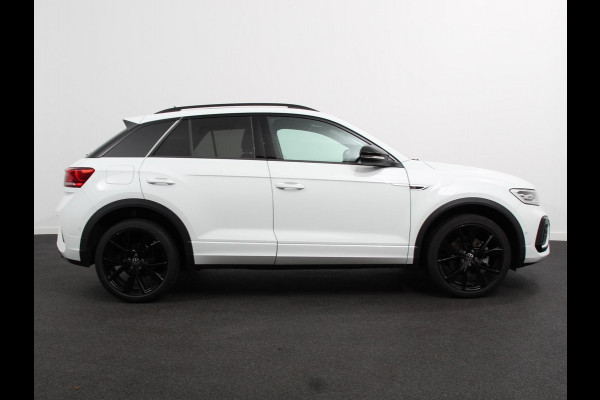 Volkswagen T-Roc 1.5 TSI DSG R-Line+Blackpack Climate control | Adaptieve cruise control | Panoramadak | LED | Navigatie | Achteruitrijcamera | Parkeersensoren | Apple Carplay/ Android Auto | Radio