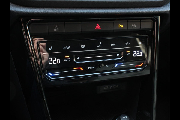 Volkswagen T-Roc 1.5 TSI DSG R-Line+Blackpack Climate control | Adaptieve cruise control | Panoramadak | LED | Navigatie | Achteruitrijcamera | Parkeersensoren | Apple Carplay/ Android Auto | Radio