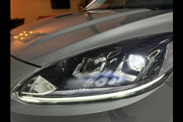 Ford Kuga 1.5 EcoBoost Fabrieksgarantie 1800KG Trekgewicht StoelVW Keyless Cruise Navi Airco PDC Led Dab Rijklaar