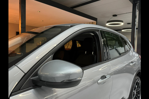 Ford Kuga 1.5 EcoBoost Fabrieksgarantie 1800KG Trekgewicht StoelVW Keyless Cruise Navi Airco PDC Led Dab Rijklaar