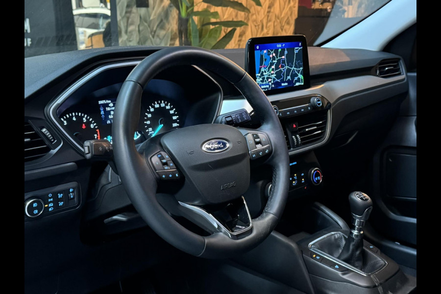 Ford Kuga 1.5 EcoBoost Fabrieksgarantie 1800KG Trekgewicht StoelVW Keyless Cruise Navi Airco PDC Led Dab Rijklaar