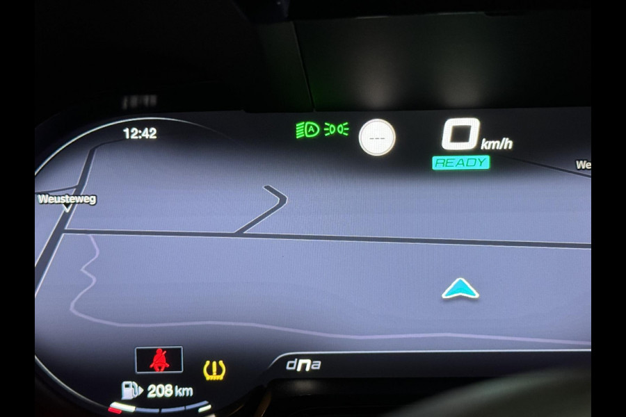 Alfa Romeo Tonale 1.5T Hybrid Ti Garantie StuurVW StoelVW Camera Adoptieve Cruise Elek Achterklep Navi Clima Led Dab Rijklaar