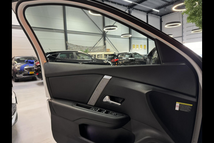 Citroën C4 1.2 Puretech Shine Garantie Head-Up Carplay Camera Adoptieve Cruise Navi Clima Keyless Led Dab Rijklaar