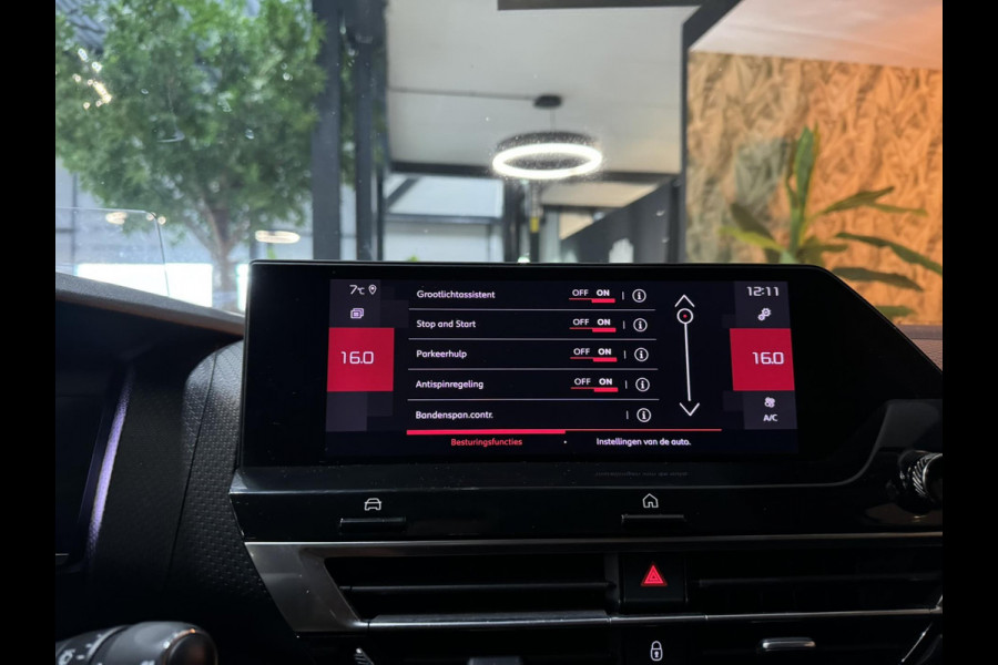 Citroën C4 1.2 Puretech Shine Garantie Head-Up Carplay Camera Adoptieve Cruise Navi Clima Keyless Led Dab Rijklaar