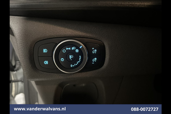 Ford Transit Custom 2.0 TDCI 131pk L2H1 Euro6 Airco | Camera | Apple Carplay | LED | 2700kg Trekhaak Android Auto, Cruisecontrol, Stoelverwarming, Verwarmde voorruit, Parkeersensoren, Sidebars, Bijrijdersbank