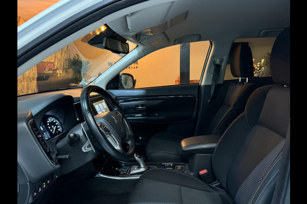 Mitsubishi Outlander 2.4 PHEV Intense Garantie Camera Navi StoelVW LED Cruise Clima Rijklaar