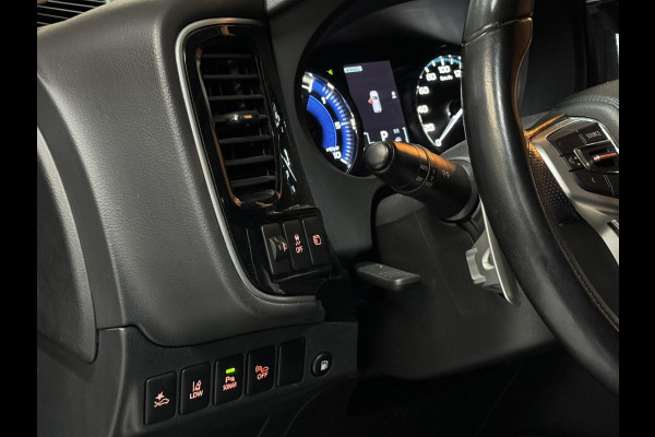 Mitsubishi Outlander 2.4 PHEV Intense Garantie Camera Navi StoelVW LED Cruise Clima Rijklaar