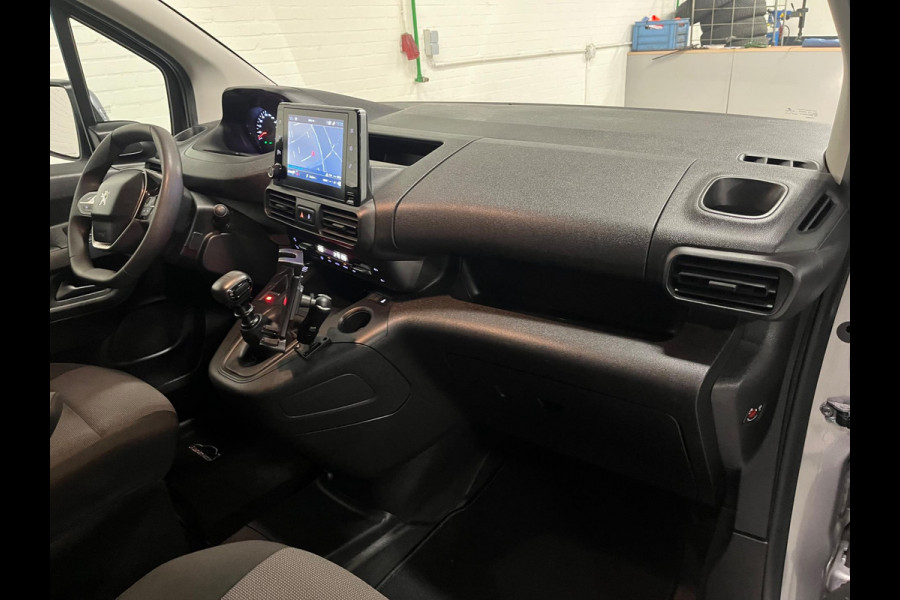 Peugeot Partner 1.5 BlueHDI 131pk euro6 Premium, Airco, CruiseControl, Camera, navigatie, Metallic, Trekhaak, LMV, Rijklaarprijs!
