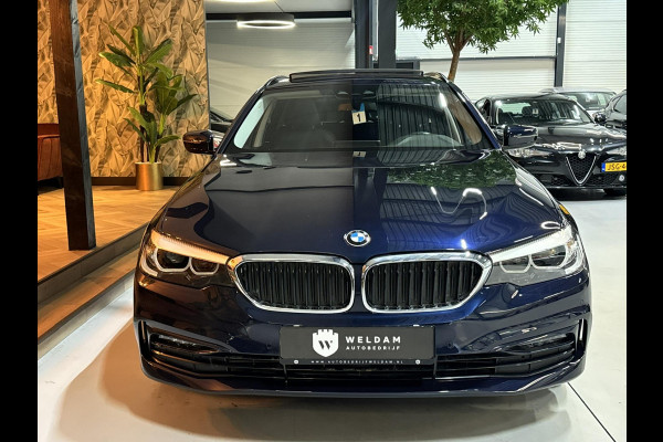 BMW 5 Serie Touring 520i Sport Line M Garantie Pano Memory StoelVentilatie StoelVW Elek Stuur Elek Achterklep Navi Cruise Rijklaar