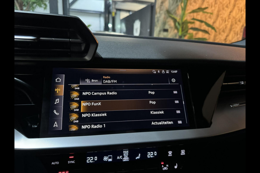 Audi A3 Sportback 35 TFSI S edition Garantie Carplay StoelVW Elek Stoelen Elek Achterklep ACC Navi Clima Led Dab Rijklaar