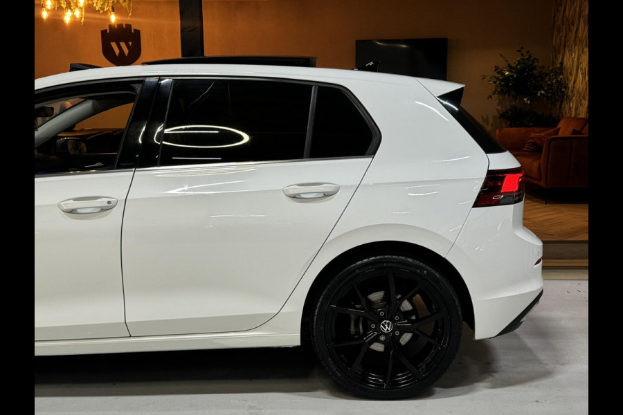 Volkswagen Golf 1.5 eTSI Style Garantie Pano Memory Massage Sfeer Carplay Camera Blindspot ACC Navi Clima IQ.Led IQ.Drive Rijklaar